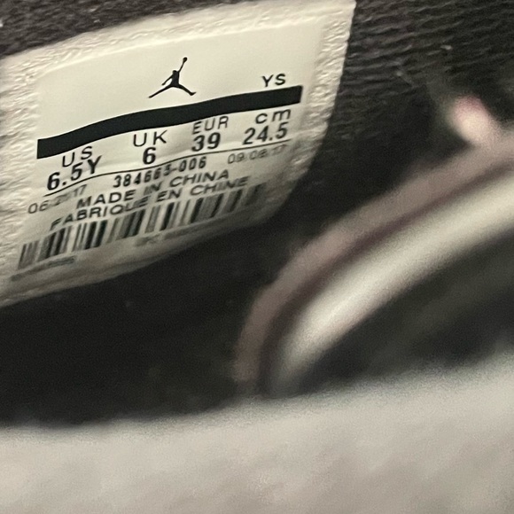 jordan 6 UNC retro - Picture 5 of 8